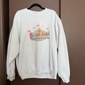 Disneyland White Sweatshirt vintage